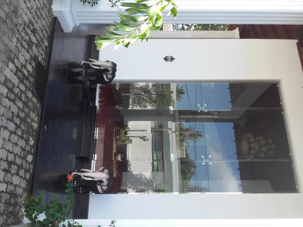 The Kingston Hotel كيريباثغودا المظهر الخارجي الصورة